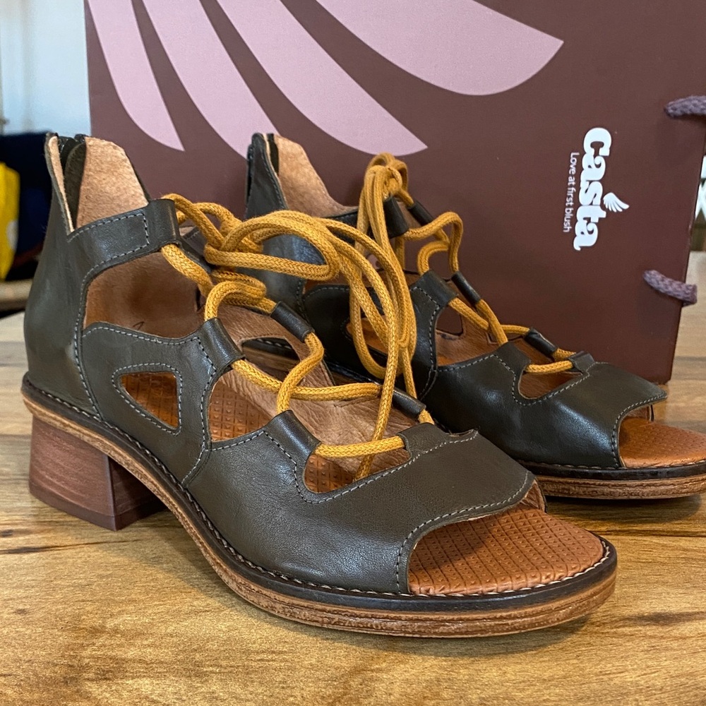 Casta Unna Kaki NIB